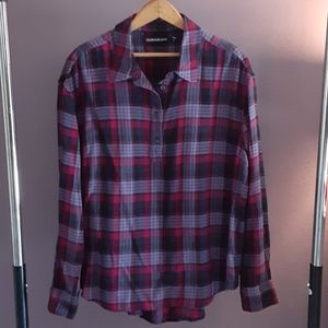 Flannel long sleeve shirt!